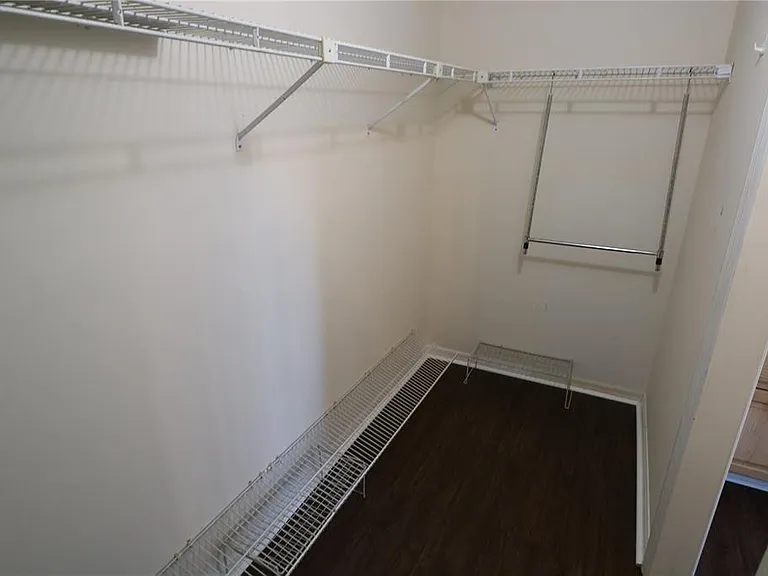 5424 Saddlebrook Way — Photo 28