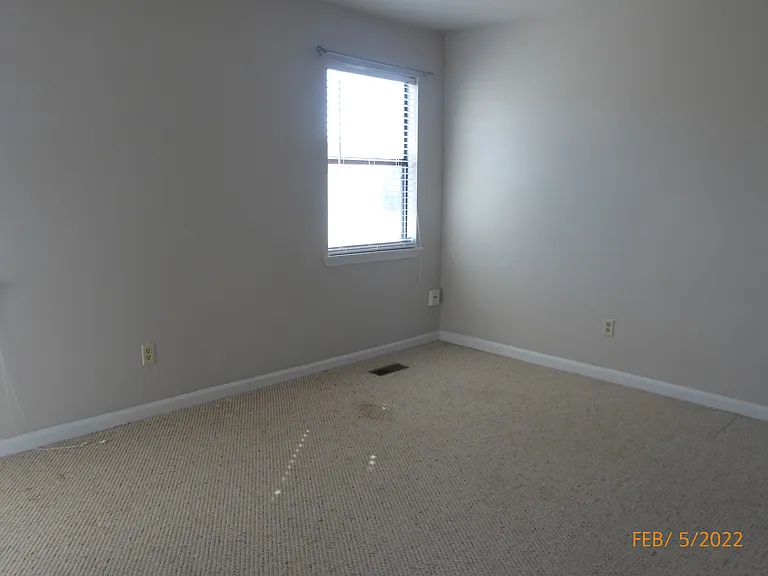5545 Saint James St — Photo 4