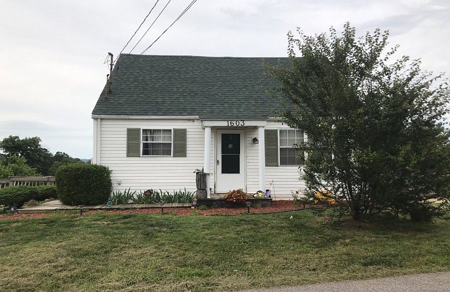 1st image of 1603 15th Ave