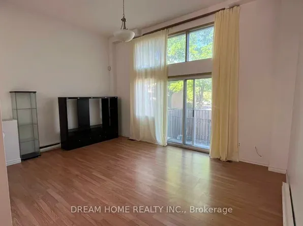 42 Edgar Woods Rd, Toronto, ON M2H 2Y7