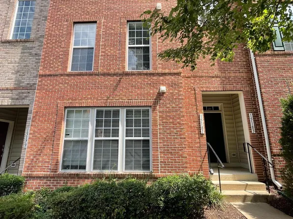 15181 Lancashire Dr, Woodbridge, VA 22191