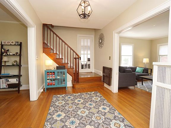 5th image of 6214 Orchard Ln