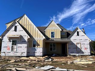 40 Grassy Hill Rd, Piperton, TN 38017