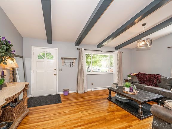 5th image of 57 Hayden Dr