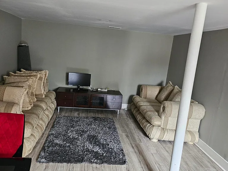 320 Whitworth Dr SW — Photo 14