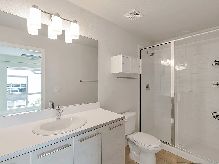 5586 W 11th Pl — Photo 10