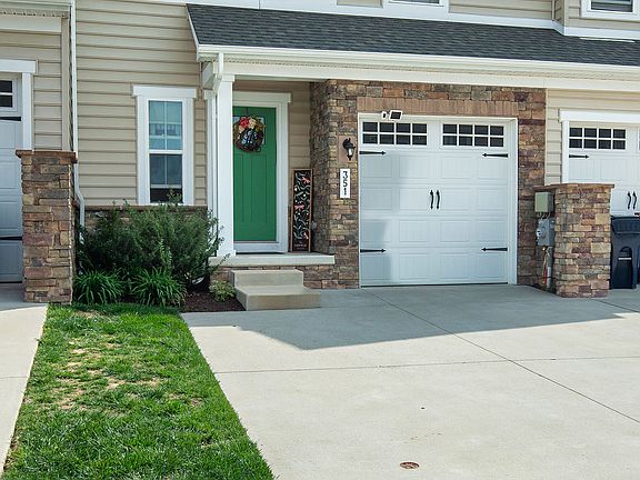 3rd image of 351 Goodwick Dr #1