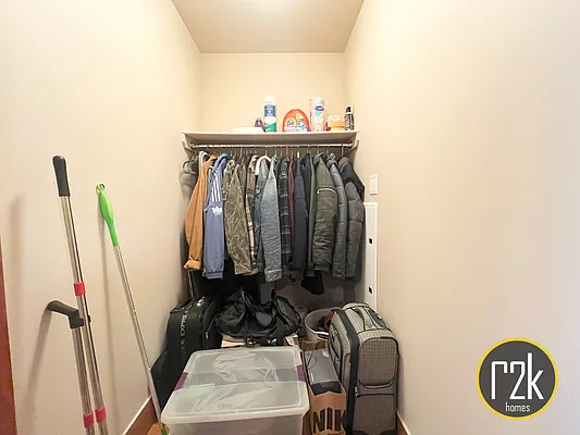 Rented by Realty 2000 Corp | media 29