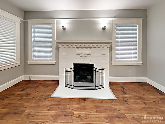 4th image of 430 E 8th St