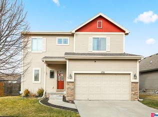 4506 Waterford Ave, Papillion, NE 68133