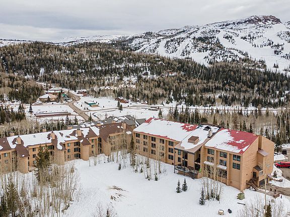 2nd image of 150 W Ridge View St #240