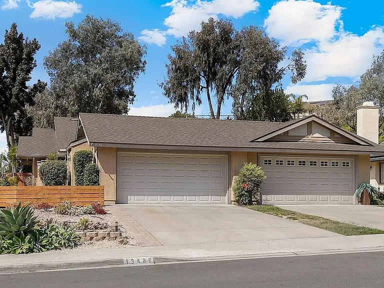 13488 Grain Ln — Photo 27