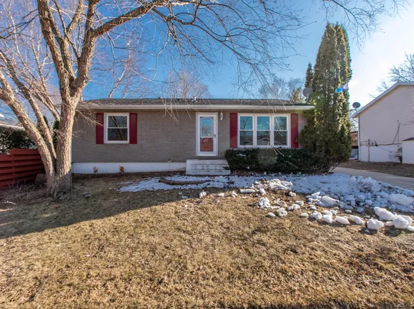 1916 46th St NW, Rochester, MN 55901