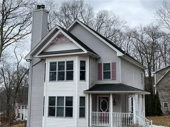 8 Pine Street, Ellington, CT 06029