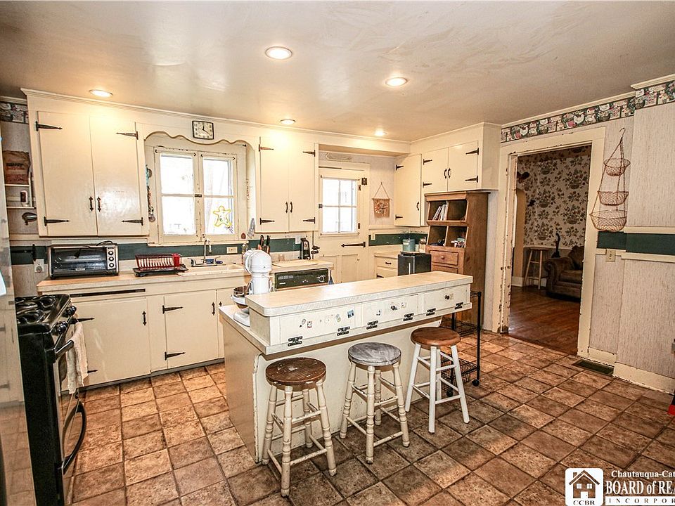 44 Frew Run St, Frewsburg, NY 14738 Zillow