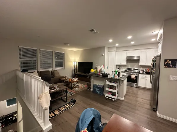 617 Blackbury Ln, San Jose, CA 95133