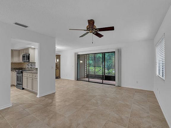 4th image of 2180 Pine Creek Blvd APT 104