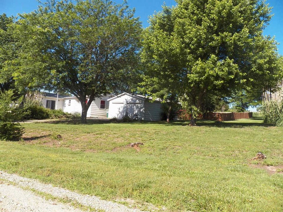 1st image of 2681 Queen Dr