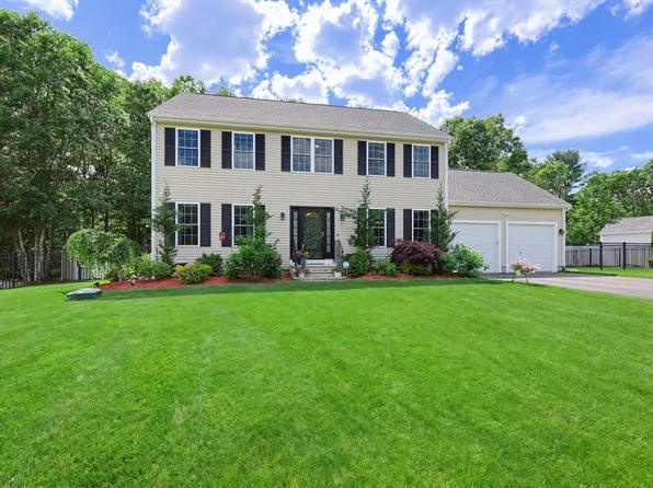 7 Stanley Cir, Mansfield, MA 02048