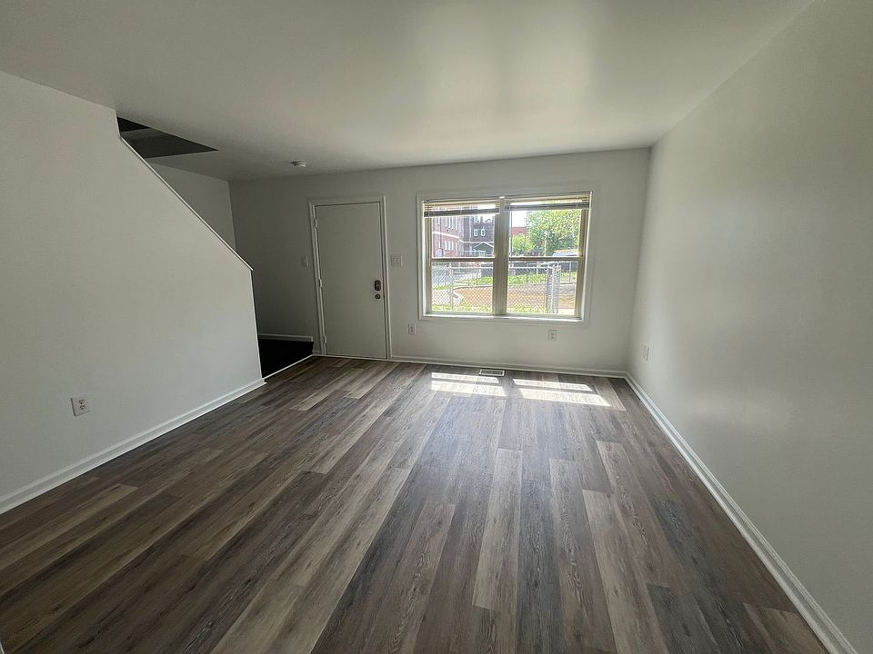 1st image of 831-67 N 41st St #4054