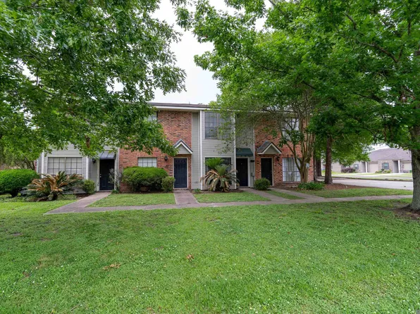910 W Macci St APT B, Gonzales, LA 70737