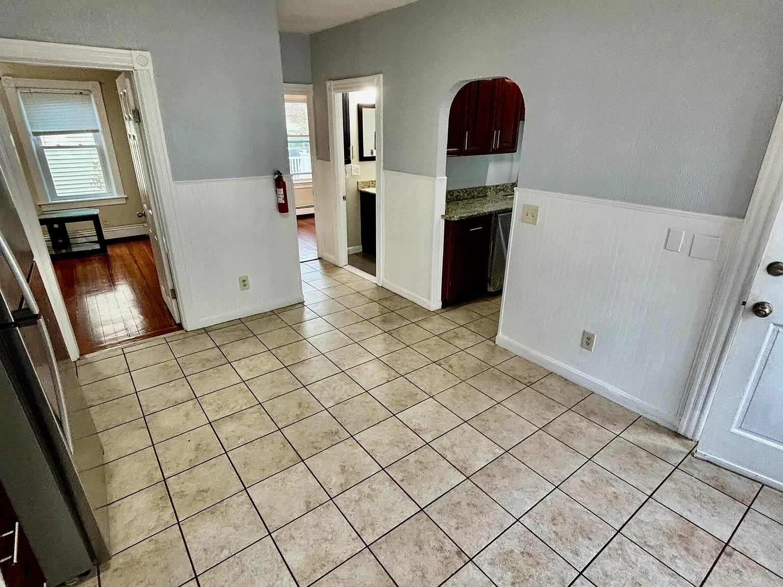 3 bed, 1276 sqft, $2,500 — Photo 4
