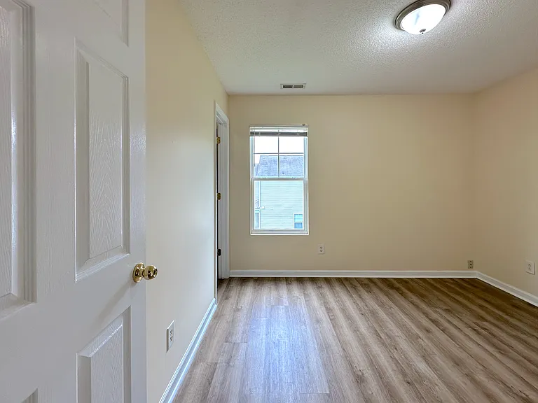 1210 Whitman Dr — Photo 21
