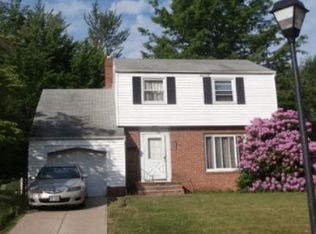 1844 Beverly Hills Dr, Euclid, OH