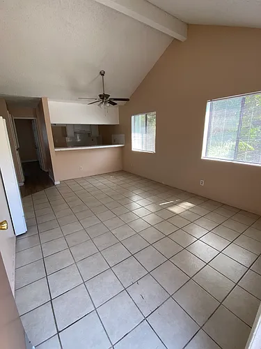 2475 Cedar Ave #R Photo 1