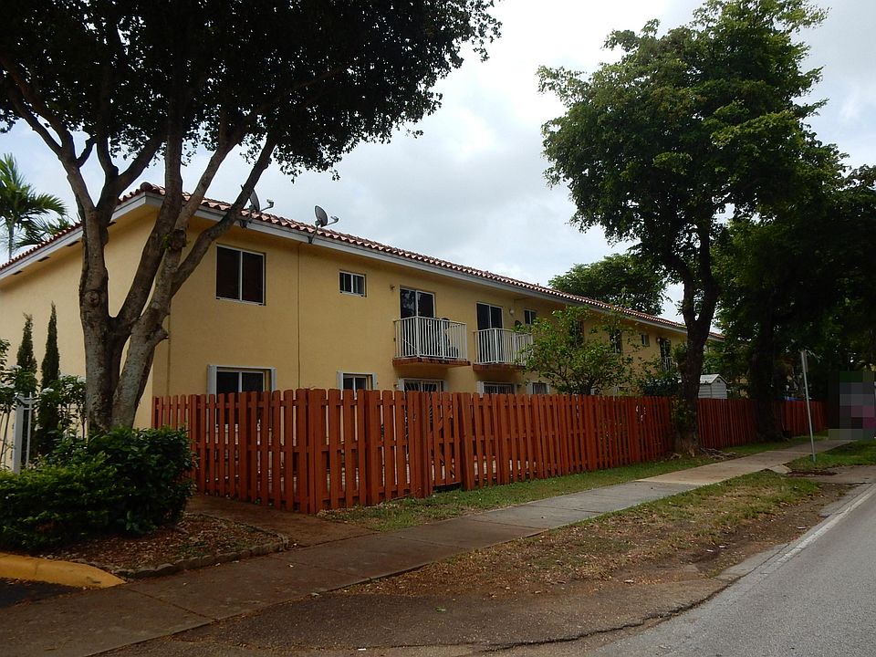 2nd image of 7871 SW 152nd Ave #1303