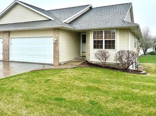 6720 Waterview Dr SW, Cedar Rapids, IA
