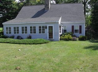 233 Stoddard Rd, Wolfeboro, NH 03894