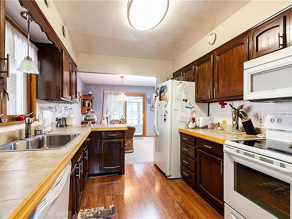 3rd image of 4053 Idella Ave
