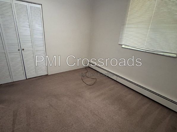 2323 Newton St APT 16