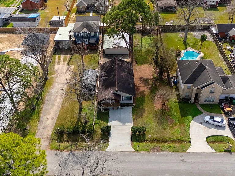 8214 Peekskill Ln — Photo 26