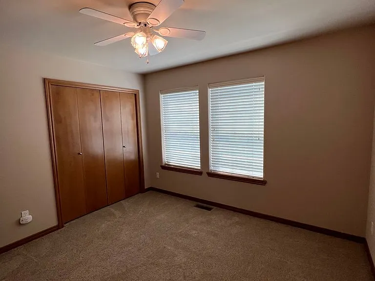 105 W Annie Pl — Photo 12