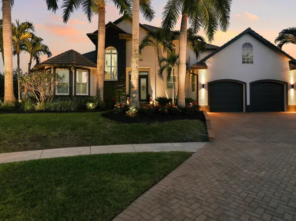 1045 Cottonwood Ct, Marco Island, FL 34145