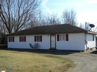 8722 Majestic Rd, Du Quoin, IL 62832