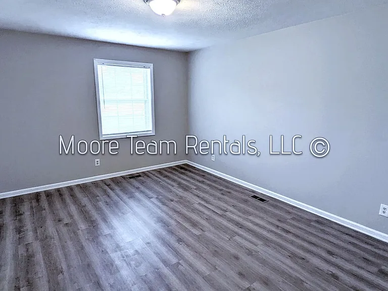 2168 Howard Gap Rd #10 — Photo 5