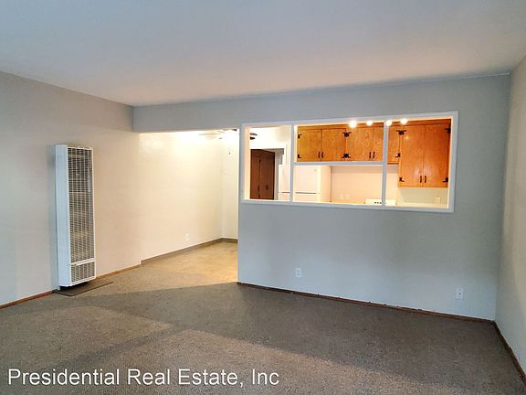 4th image of 2135 Marlboro Ct #5