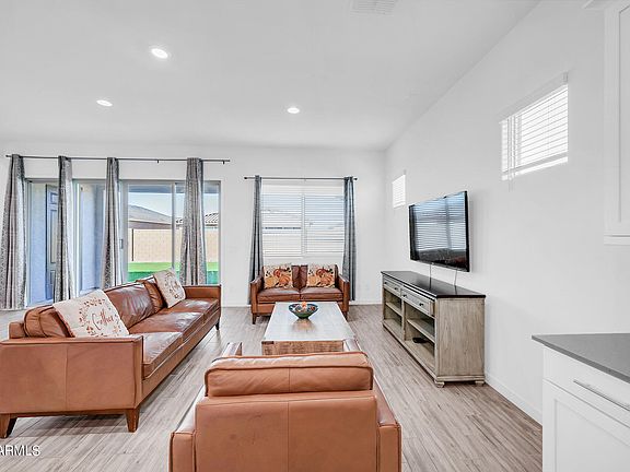 4th image of 4112 S QUINN Avenue