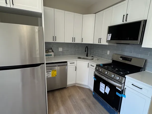 17 M St APT 1, Boston, MA 02127