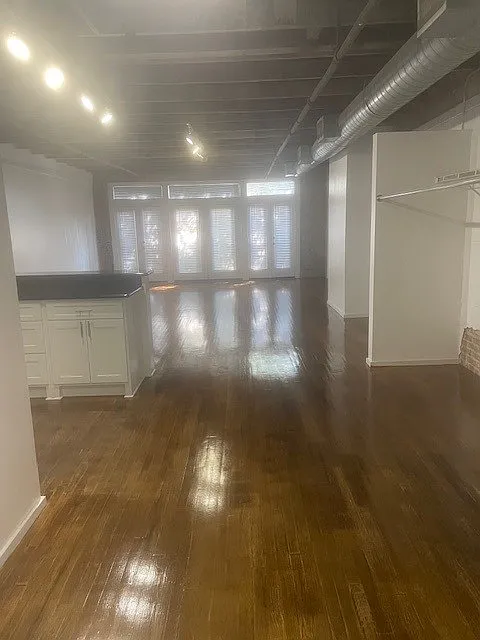 Studio, 820 sqft, $1,400 — Photo 4