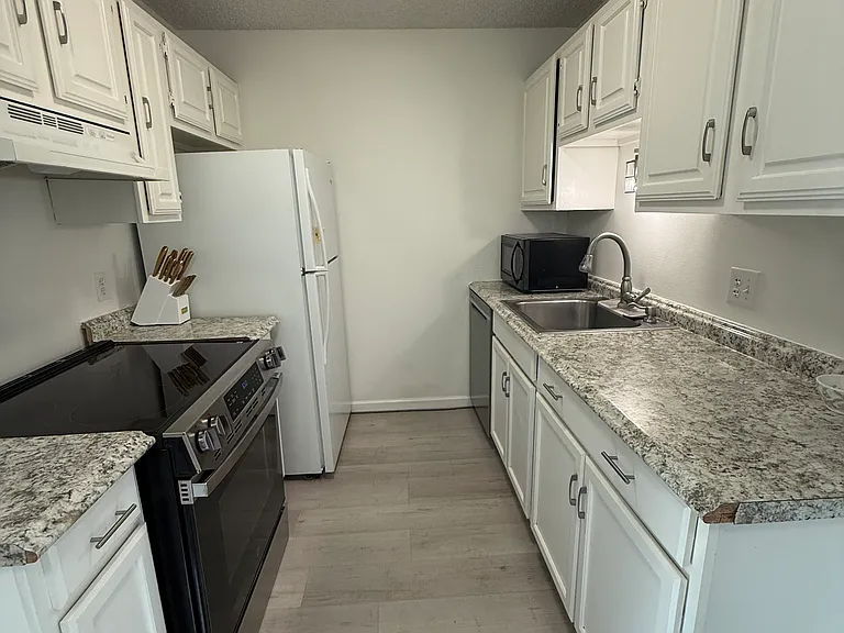 New stove and dishwasher