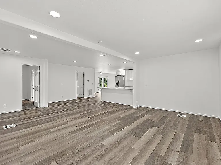 7182 N Van Decar Rd SE — Photo 17