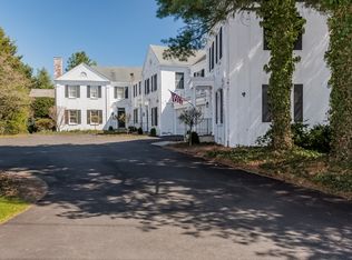 435 Pequot Ave, Southport, CT 06890
