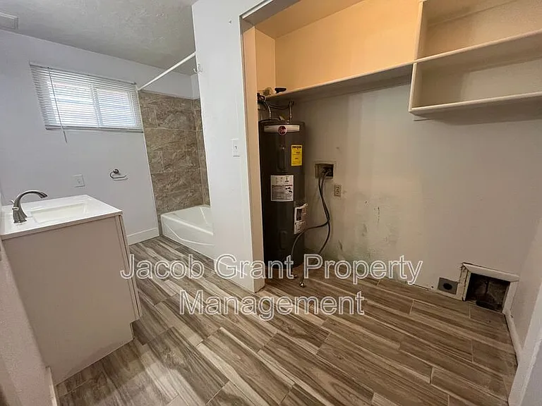 143 W Fremont Ave #1 — Photo 5