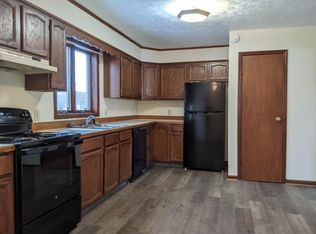 108 Roberts St APT 1, Canastota, NY 13032
