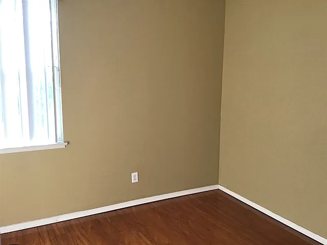 922 Lake Biscayne Way — Photo 17