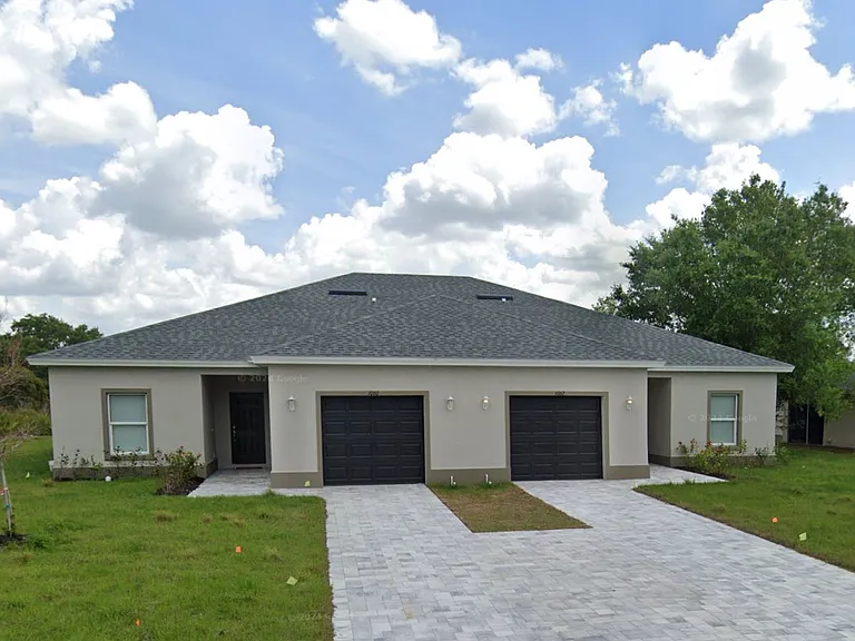 1060 San Cristobal Ave — Photo 14